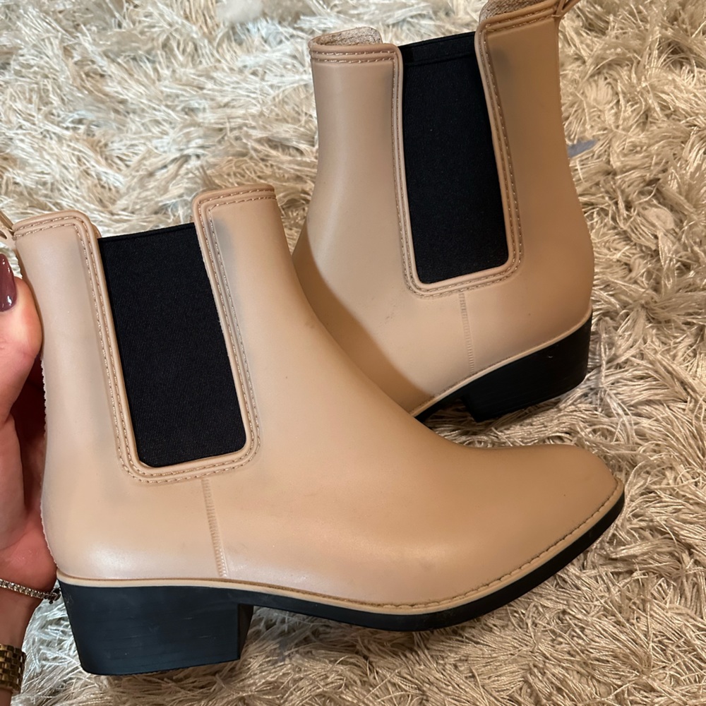 booties size 7. worn once